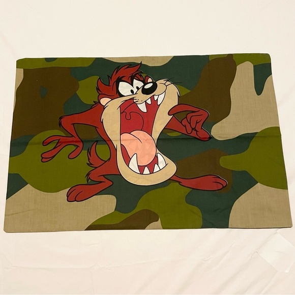 Tazmanian Devil Camouflage Pillowcase 28.5” x 19” Pillow Case - Picture 1 of 16